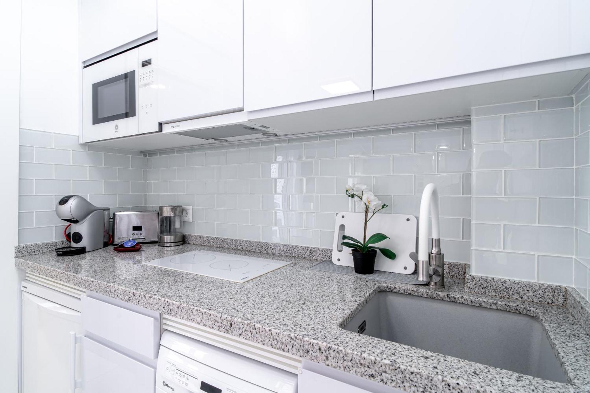 Silver Horizon Luxury Apartment เนร์คา ภายนอก รูปภาพ